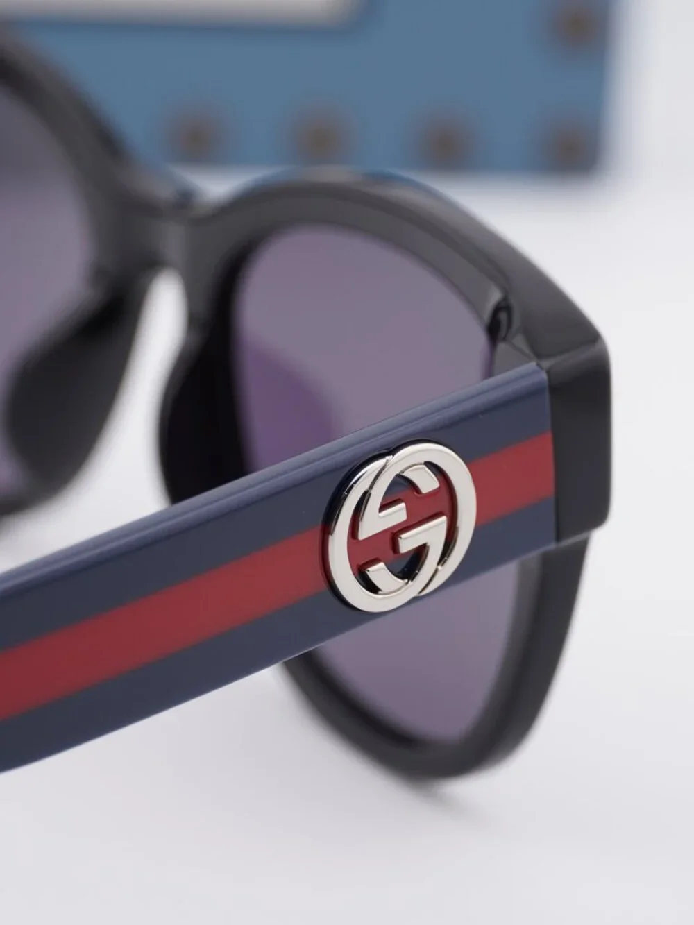 Gucci model gg1866sk